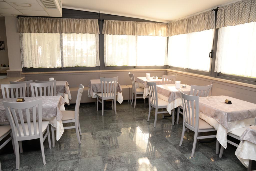 Hotel Al Ragno Cesenatico Ngoại thất bức ảnh